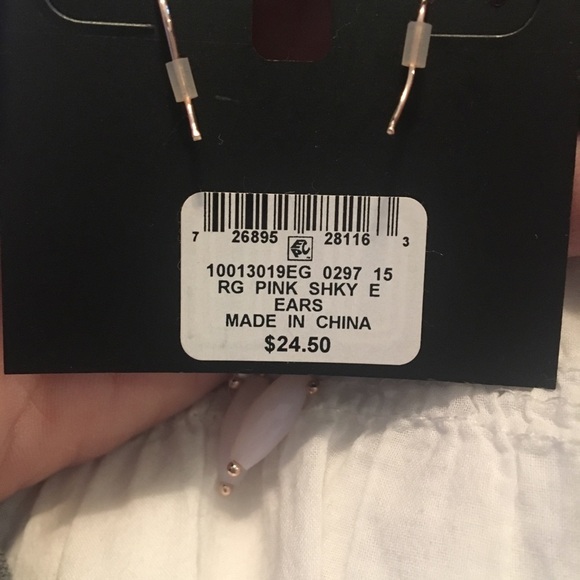 Inc earrings - Picture 4 of 4